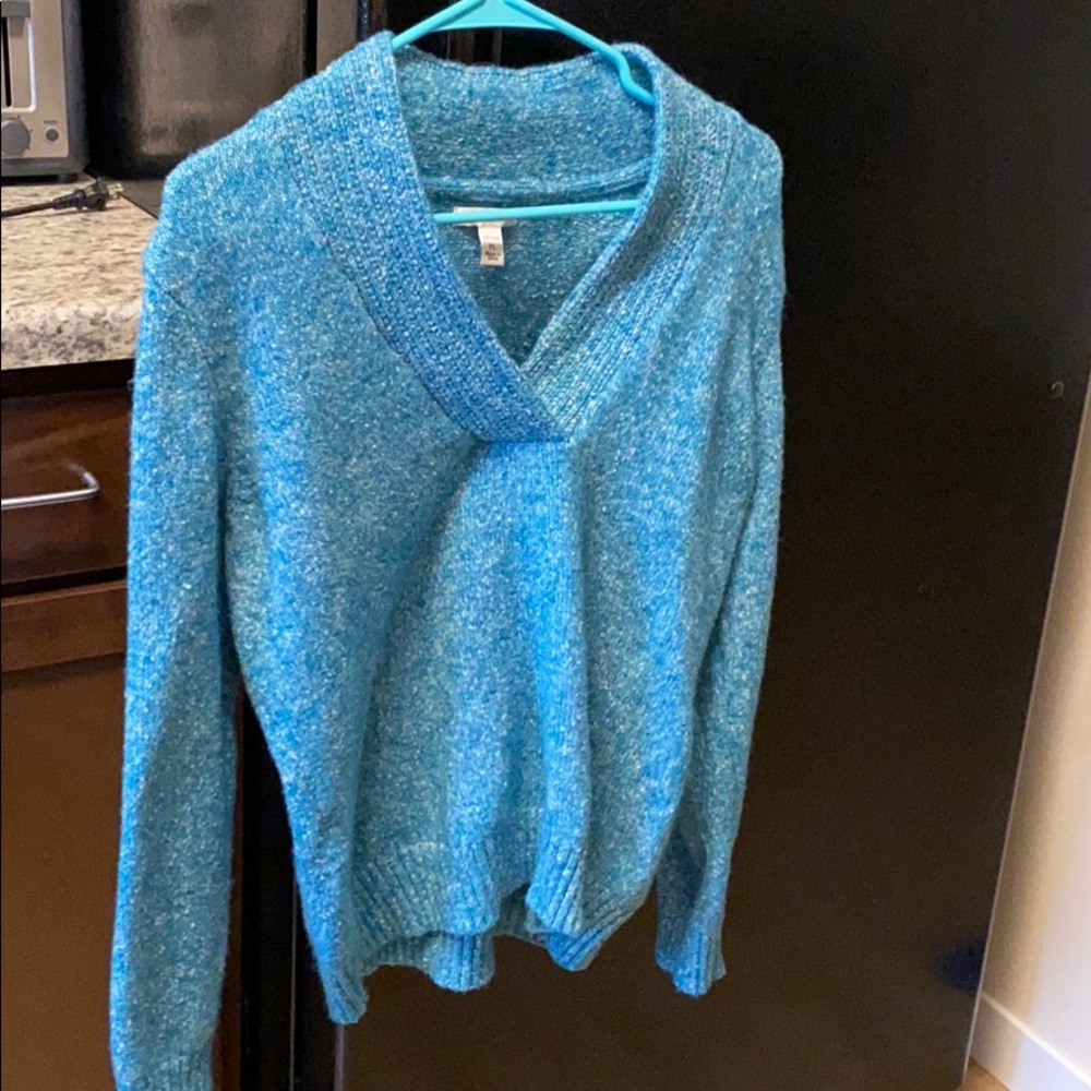 Blue vneck sweater
